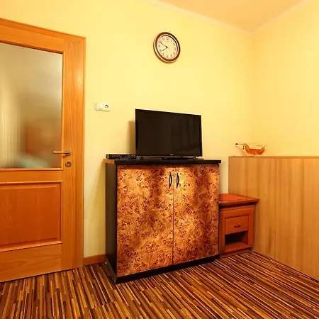 Napfeny Panzio Es Rendezvenyhaz فندق