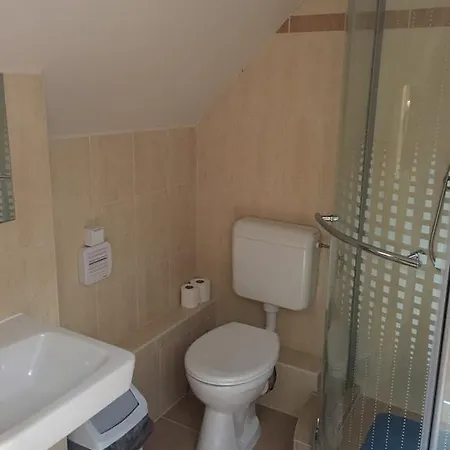 Napfeny Panzio Es Rendezvenyhaz Guest house