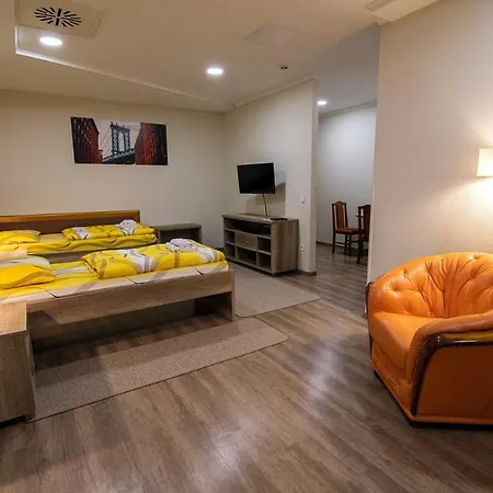 Napfeny Panzio Es Rendezvenyhaz Guest house *