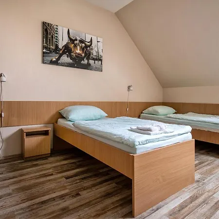 Napfeny Panzio Es Rendezvenyhaz 3*