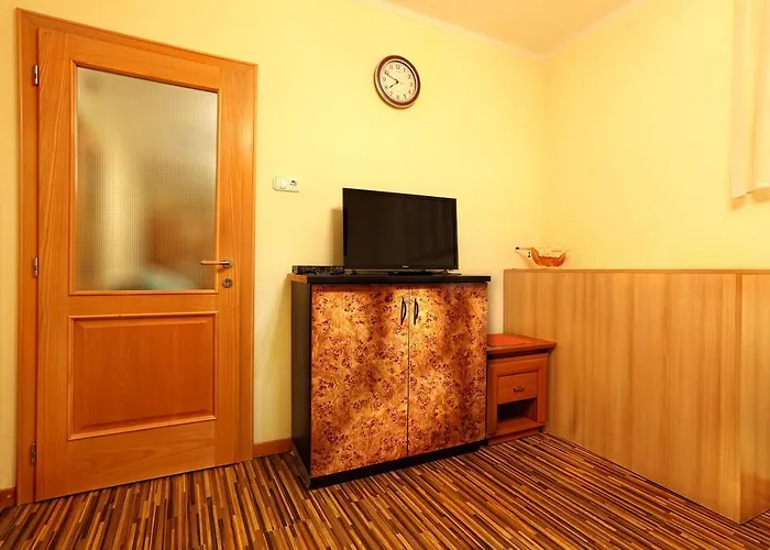 Napfeny Panzio Es Rendezvenyhaz Hotel